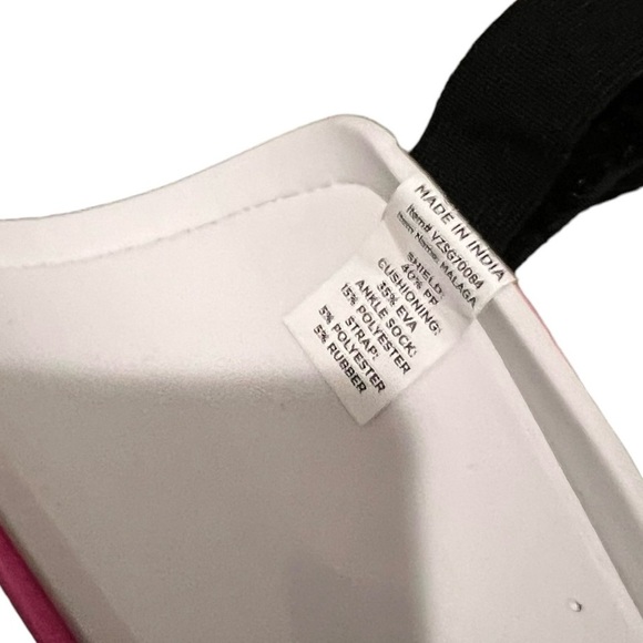 Vizari Malaga Soccer Shin Guards for Kids | Soccer Gear for Boys Girls Large - Picture 5 of 8